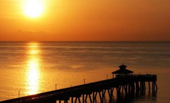 Deerfield Beach Pier at Sunrise